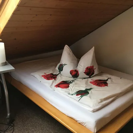 Sonnige Dachgeschosswohnung Niederkassel