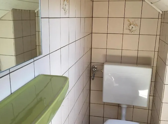 Sonnige Dachgeschosswohnung Niederkassel