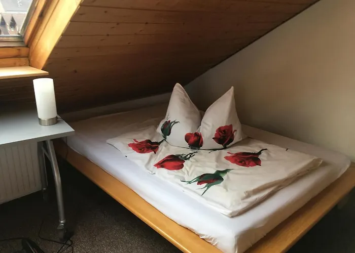 Sonnige Dachgeschosswohnung Niederkassel